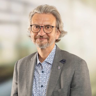 Portrait Wolfgang Ackenheil